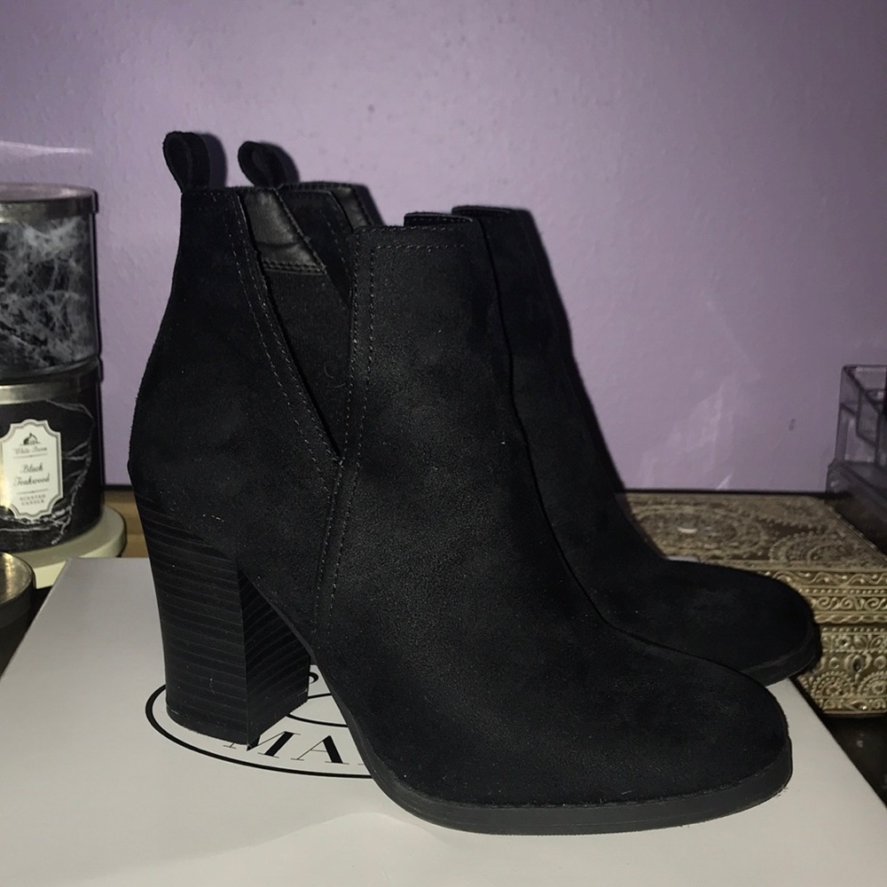 ✨JustFab booties✨